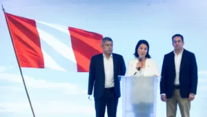 KEIKO FUJIMORI CELEBRA RESULTADOS PRELIMINARES EN MEDIO DE DENUNCIAS DE FRAUDE EN ELECCIONES DE PERÚ